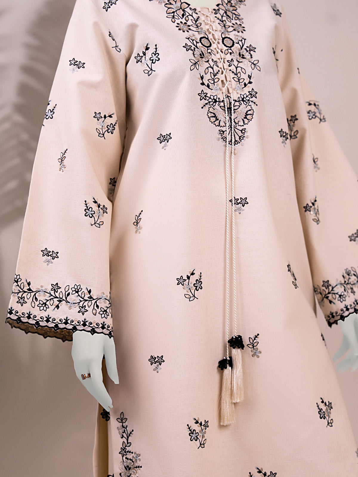 Embroidered Khaddar| Stitched