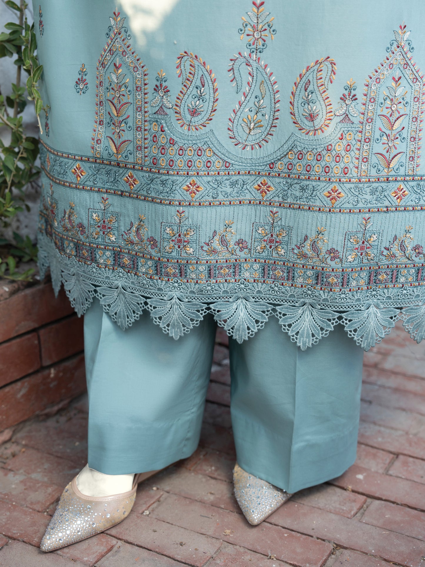 Embroidered Lawn