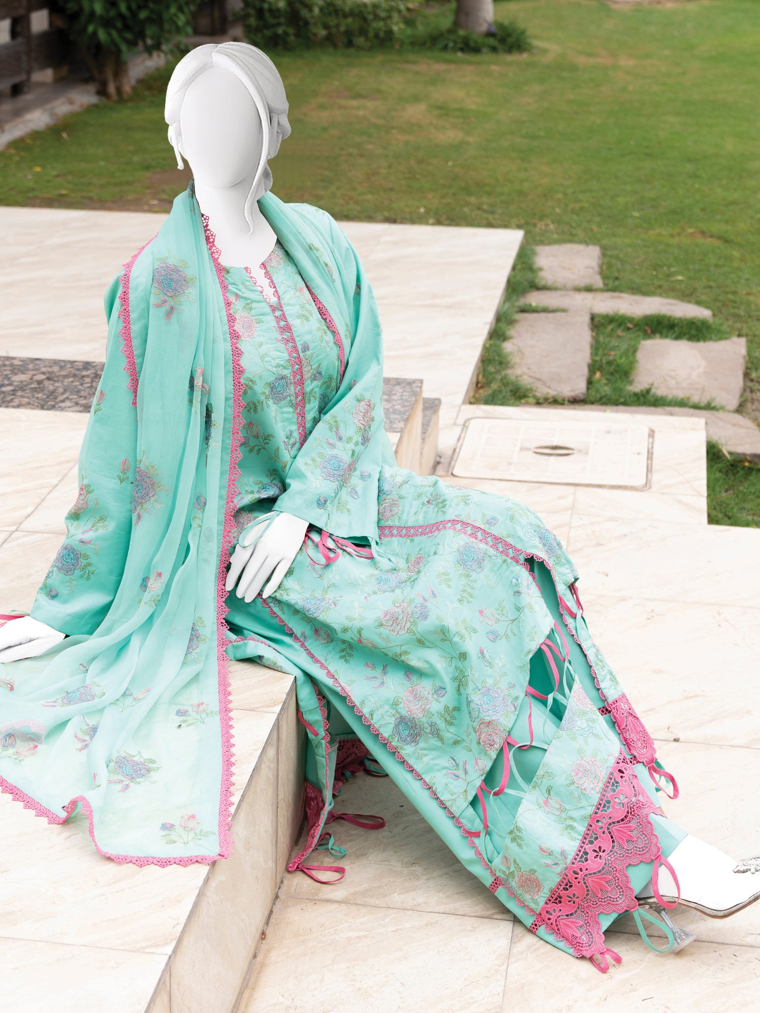 Embroidered Lawn